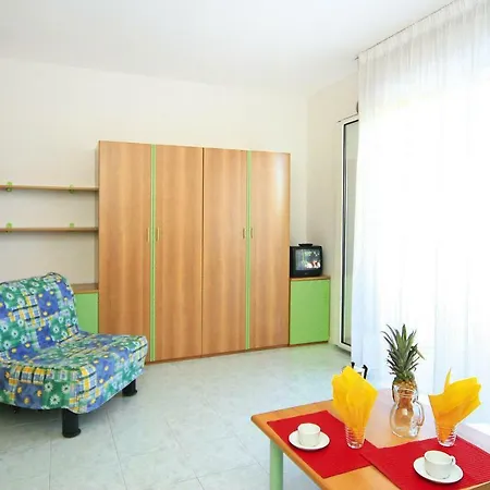Cristoforo Colombo Ivn01433 Sya Apartment Caorle